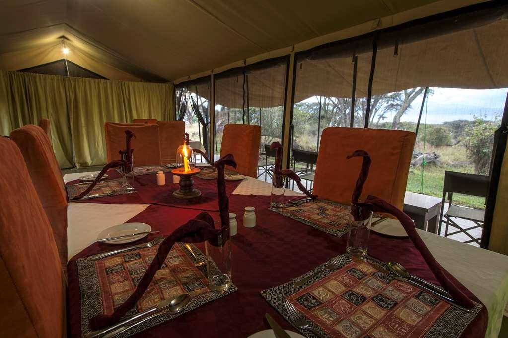 Karibu Camps And Lodges Lions Paw Ngorongoro Karatu Restoran foto